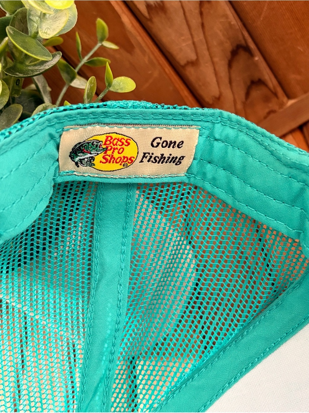 Bass Pro Shops Teal Trucker Hat Snapback Mesh Cap with Retro Pink Logo NWT - Picture 4 of 6